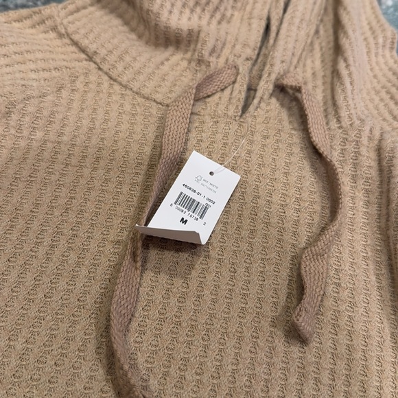 NWT‎ Gap super soft waffle hoodie size medium - Picture 2 of 4